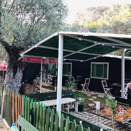 Atar Ciftligi Doga Evleri * 马尔马里斯